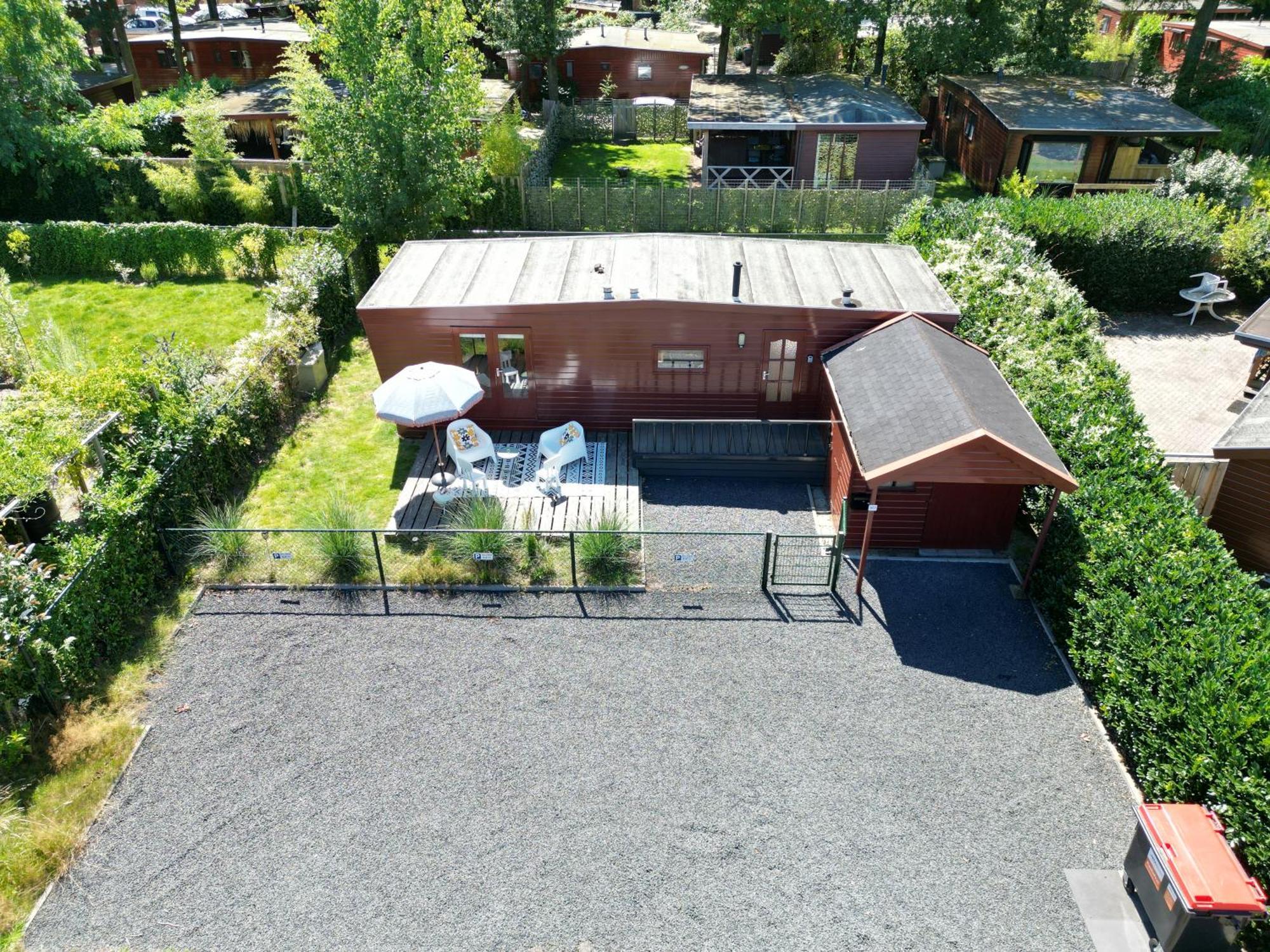 Gezellig Chalet Met 2 Slaapkamers En Zicht Op Het Water Erm Exterior foto
